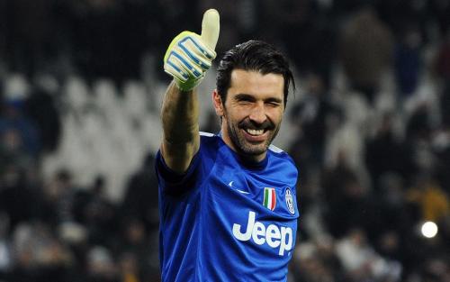 布冯c罗尤文同时首发,c罗布冯伊布最强阵容