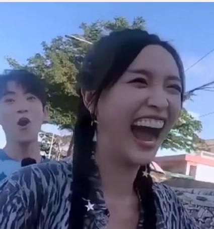 牙比嘴凸表情包,牙比嘴凸表情包图片