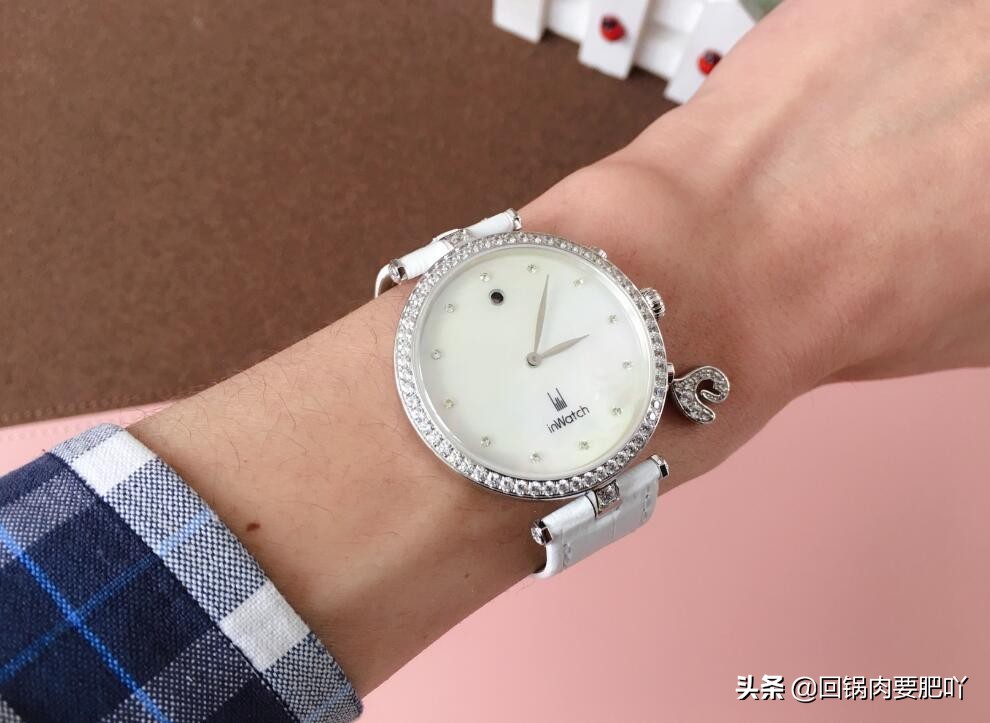 轻奢气质高档女士腕表30m深度防水,永恒款女士腕表