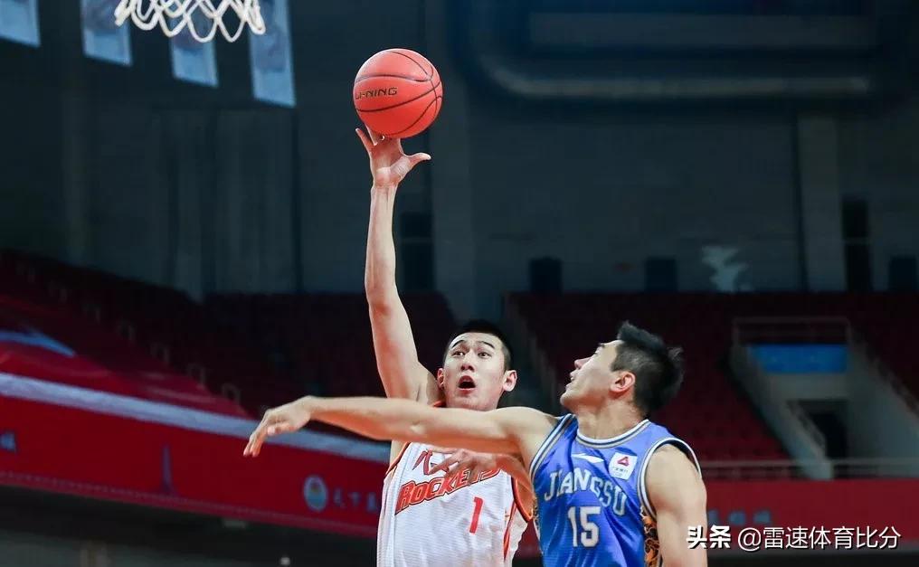 周琦cba生涯总篮板,只手遮天球场片段