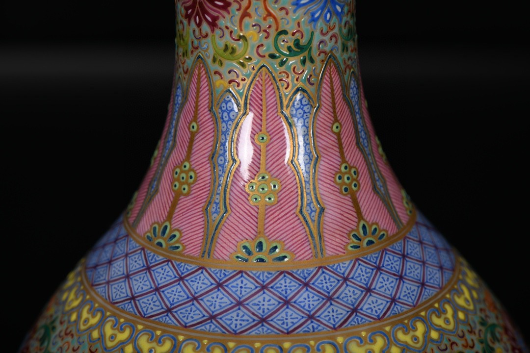 清代官窑珐琅彩将军罐,清代官窑珐琅彩鉴定方法