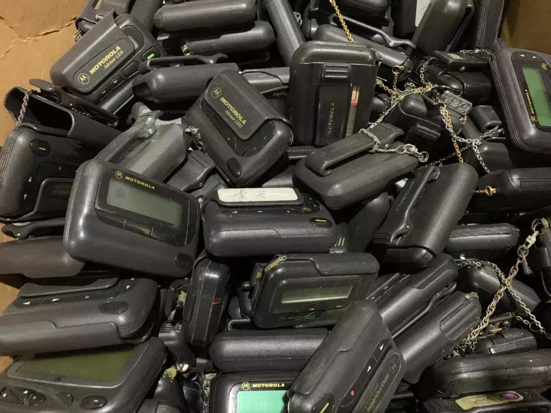 一年300天都在废品垃圾站“淘宝”，这个40岁菜农在短视频圈火了