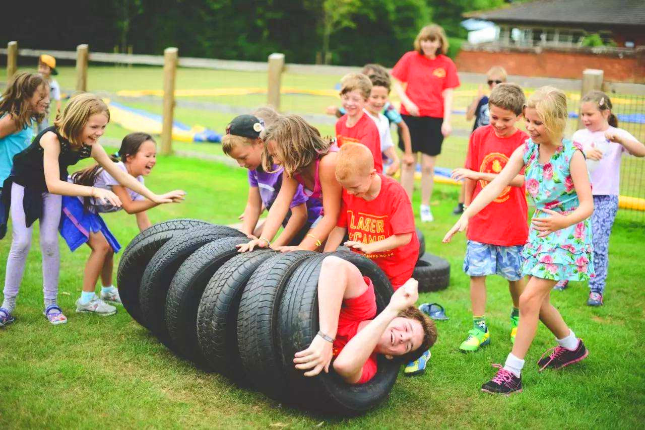 如何看待灌输式教育,灌输式教育和唤醒式教育