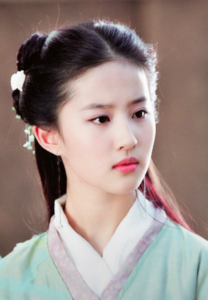 露额头对颜值要求更高,据说寸头是检验颜值的唯一标准