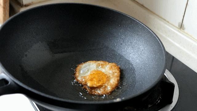 九阳晶钻不粘锅测评,九阳麦饭石不粘锅煎鸡蛋