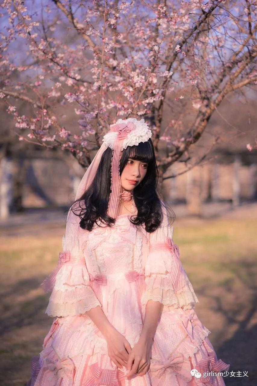 樱花与Lo|春天来了,好想穿上小裙子去赏花啊