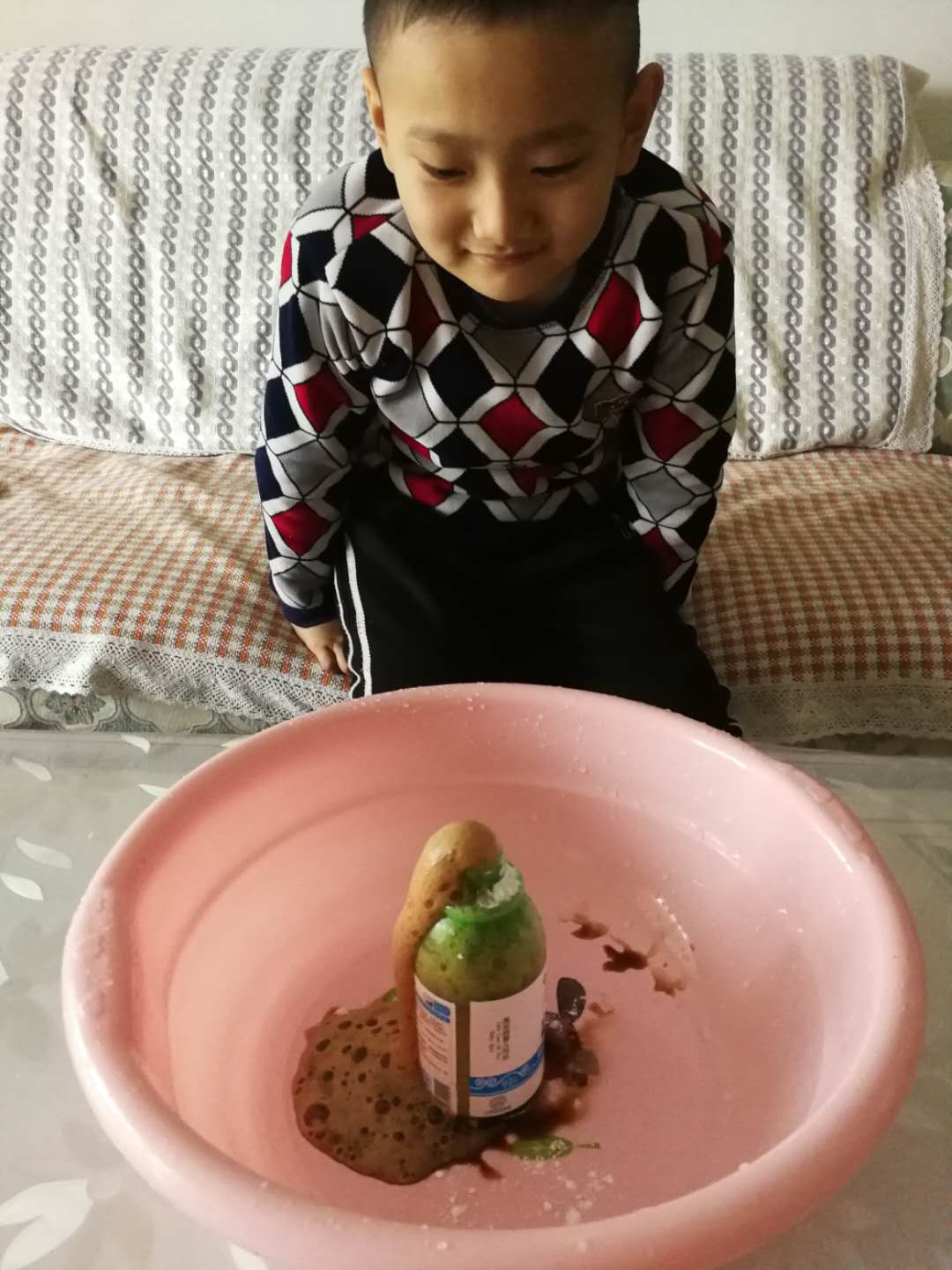 泰安市岱岳区卧虎山小学教室,喷泉实验小苏打