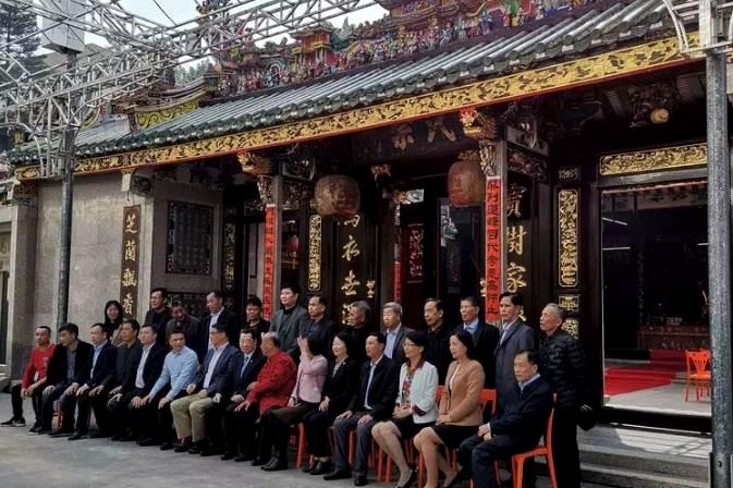 泰国首富侄孙谢承润,泰国首富谢承润开会视频