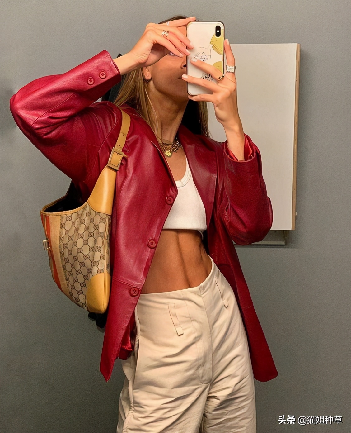 什么皮质的皮衣穿着好看,皮衣如何穿搭秋冬