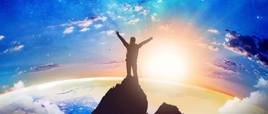 安踏三十年,安踏氢跑3.0