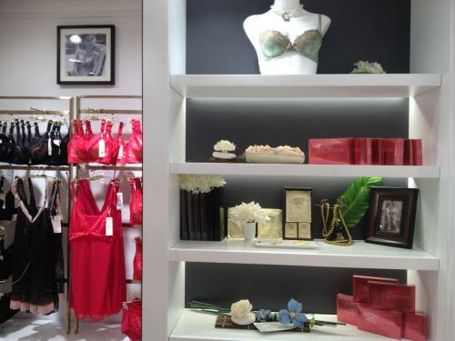 开内衣实体店需要具备哪些条件,开内衣实体店生意怎样