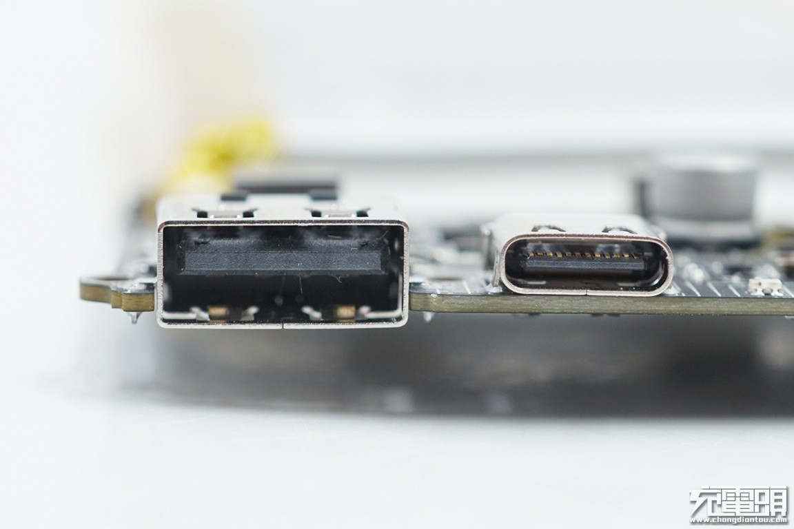 支持三星25w的移动电源,三星20000mah移动电源拆解