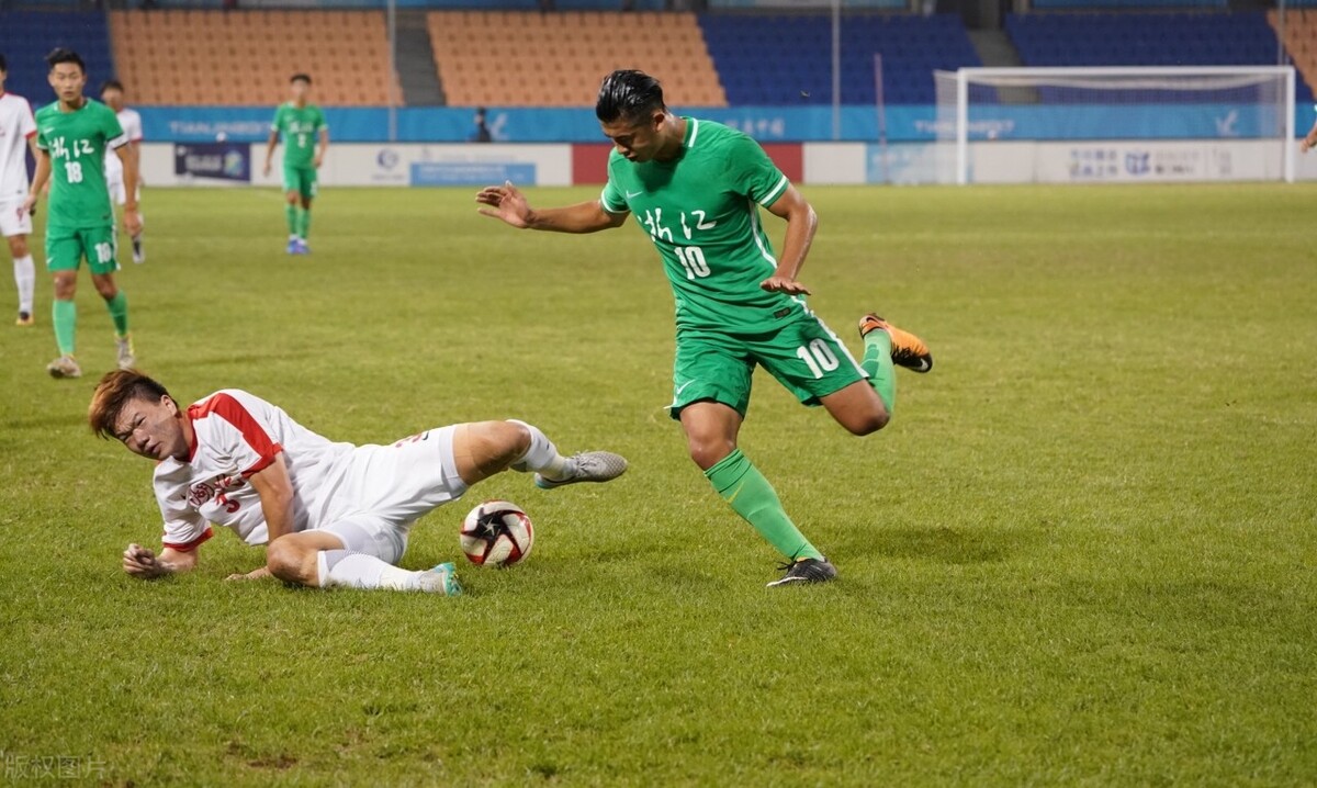 全运会男足U18决赛阶段小组赛战罢两轮——重庆广东率先挺进四强