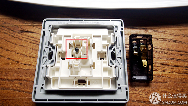 无边框开关插座,无边框开关插座拆解