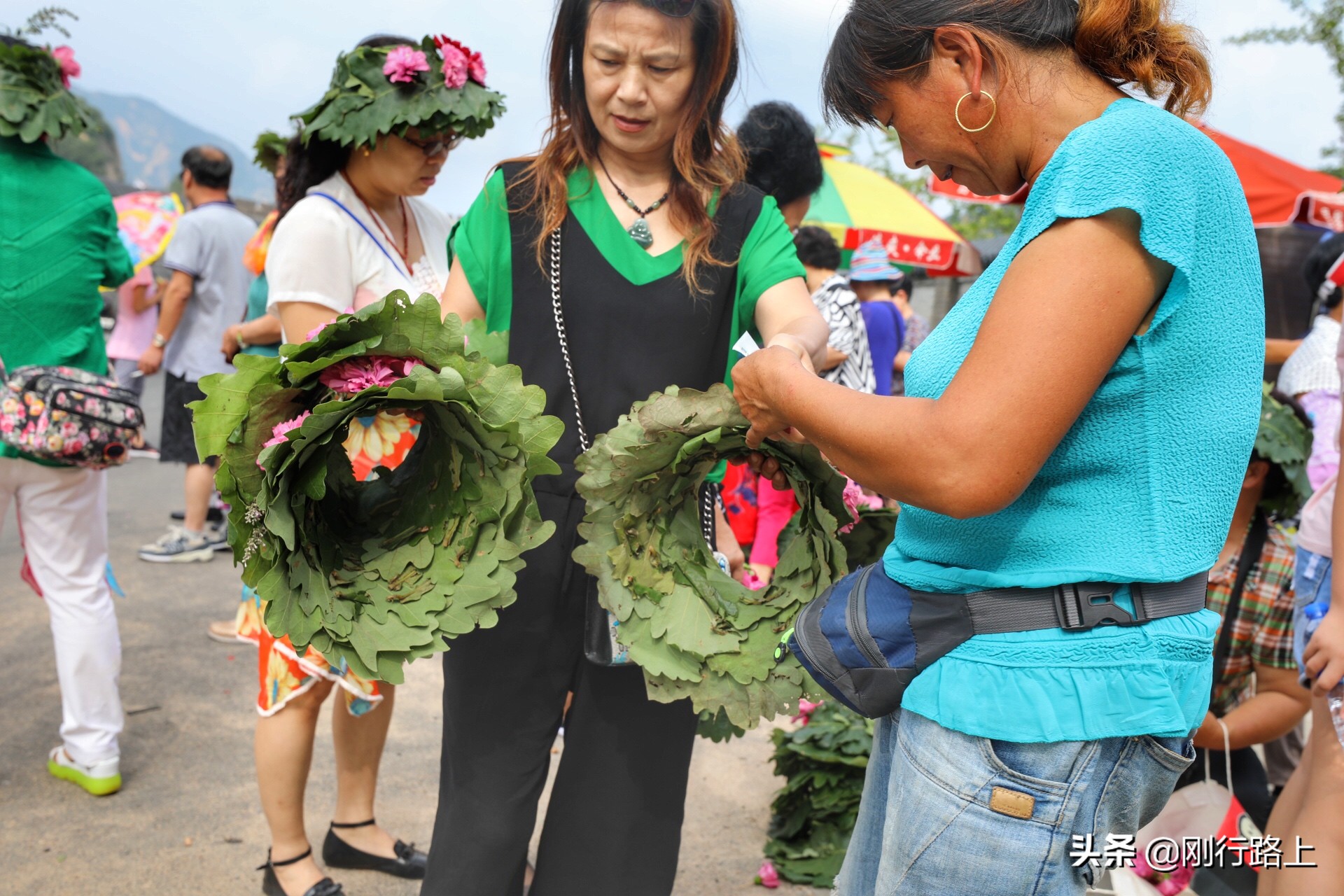 年轻人没钱为什么还在大城市生活,当代的年轻人为什么没钱
