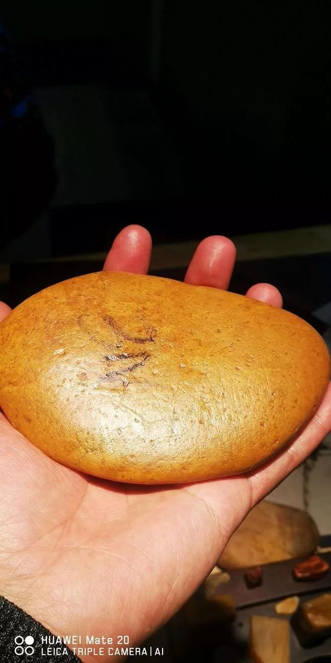 寿山田黄原石真品,怎么鉴别寿山田黄的品质