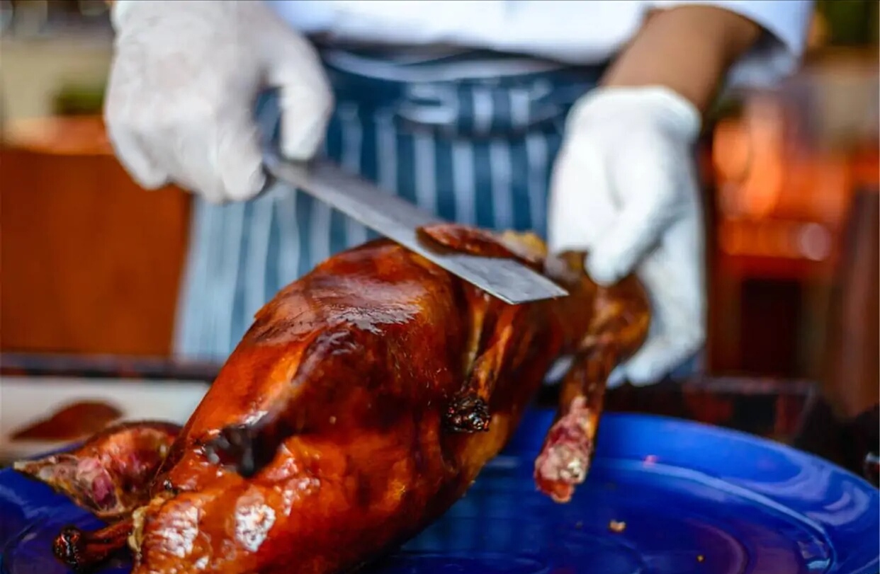 正宗北京烤鸭烤法,北京烤鸭怎么烤及配方