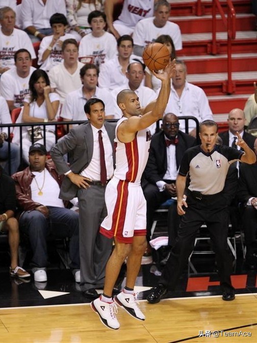 肖恩巴蒂尔防守教学,肖恩巴蒂尔防守科比