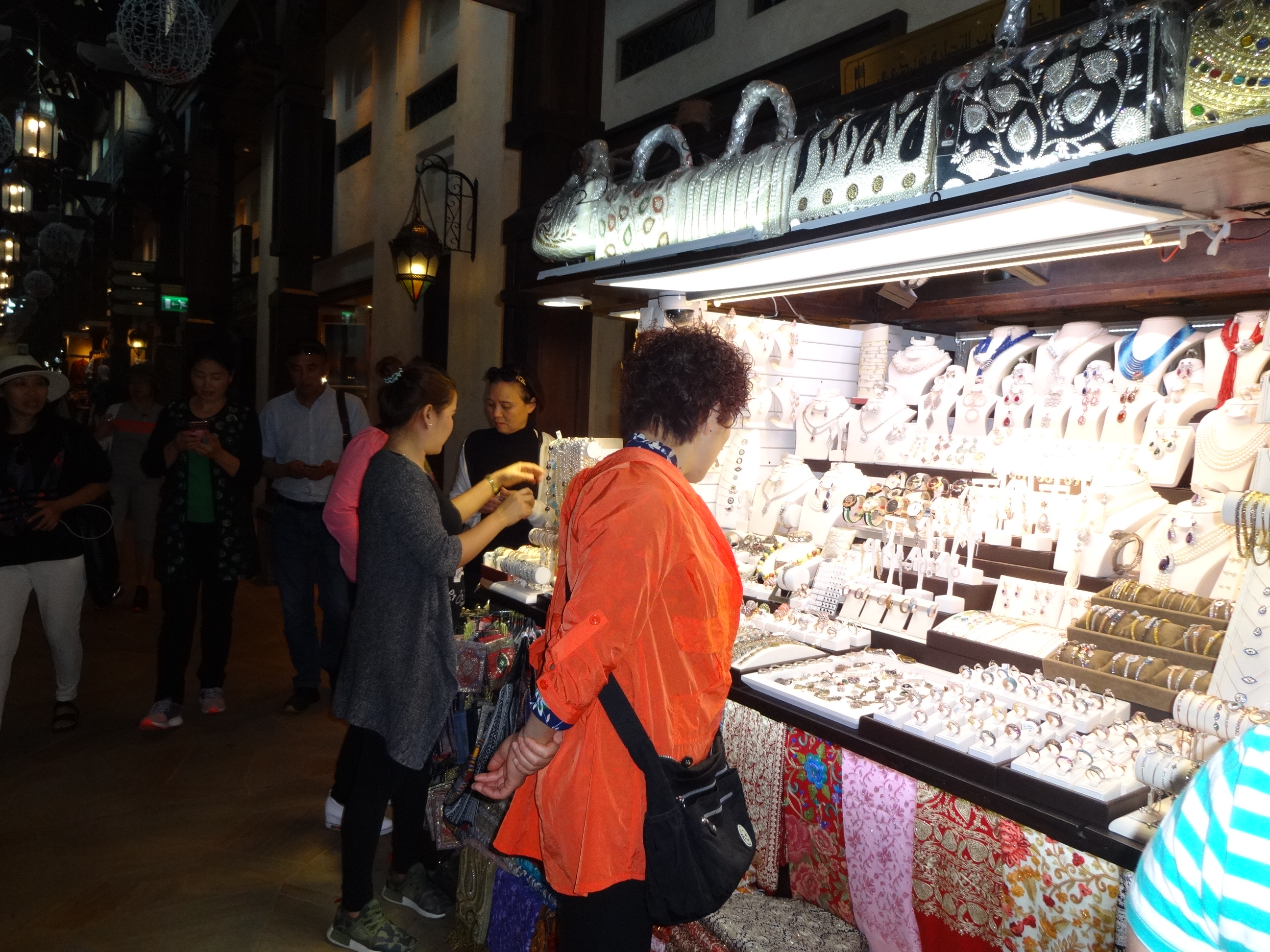 美女与幽灵融合,与幽灵少女的邂逅结局