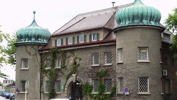 影响世界历史的一本奇书：希特勒《我的奋斗》