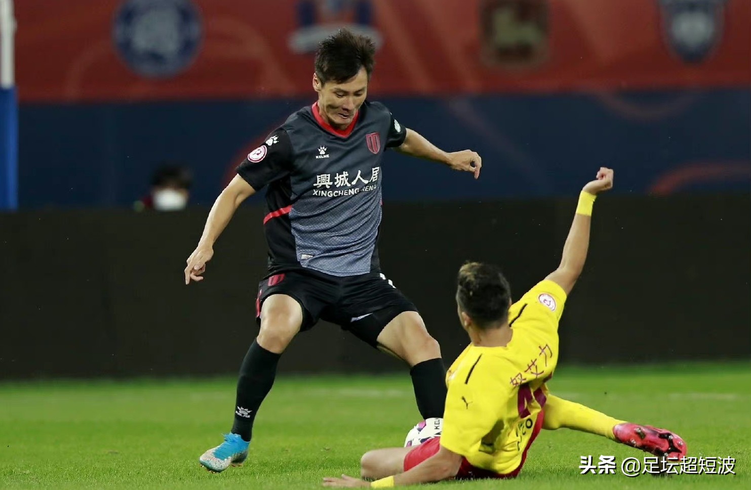 中甲第19轮四川九牛赢球登顶,中甲29轮四川九牛比赛时间