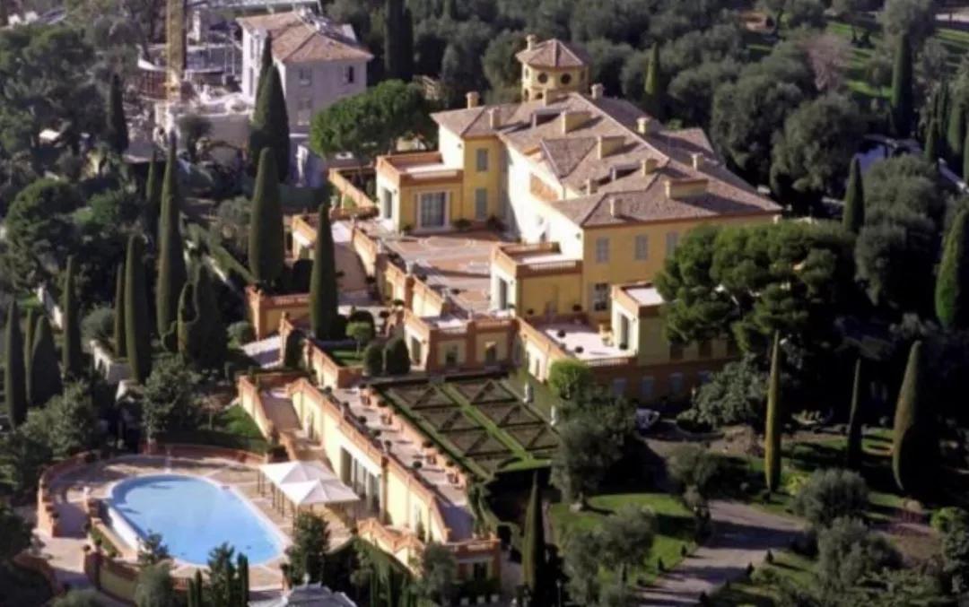 亿万富翁的有钱人生完整视频,亿万富豪的富贵人生