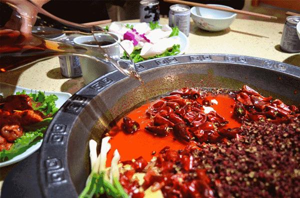 没有什么是一顿火锅解决不了图片,没有一顿火锅解决不了事免费观看