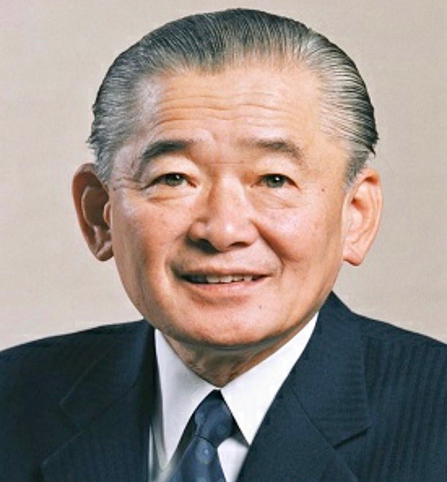 裕仁天皇死了之后日本人如何看待,日本裕仁天皇葬礼中国参加了吗