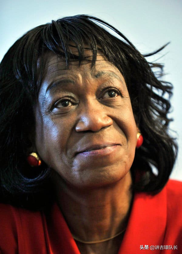 奥巴马亲弟弟在中国娶妻生子,奥巴马他兄弟定居在中国吗