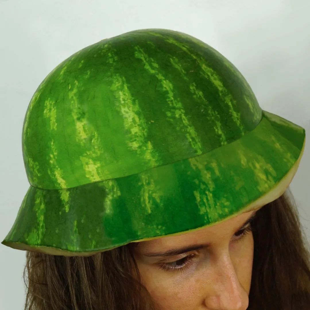 她用菜叶、香蕉做成艺术品,把“人体”艺术玩到极致,圈粉57万