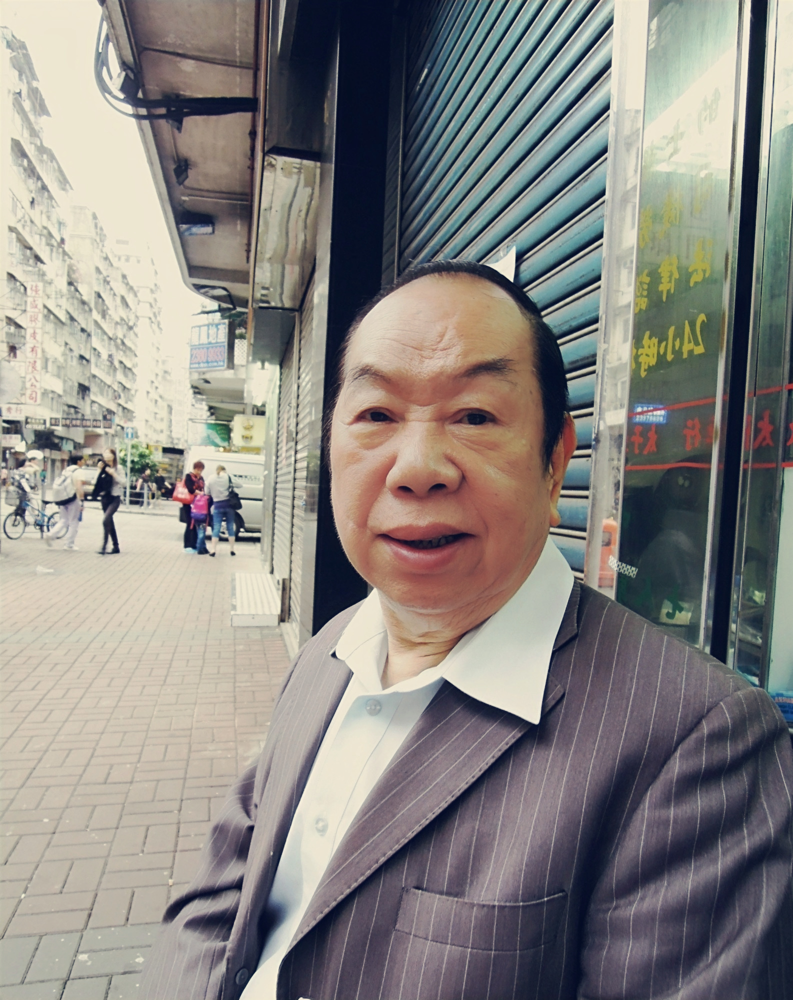 黑帮“和胜和”摄政王，巅峰期门生数千人，多位门生是社团坐馆