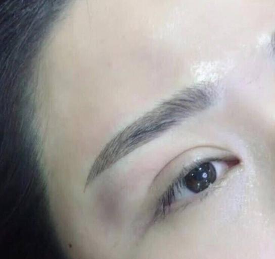 纹眉太稀疏的女人命好吗,纹眉半年能用四叉眉笔吗