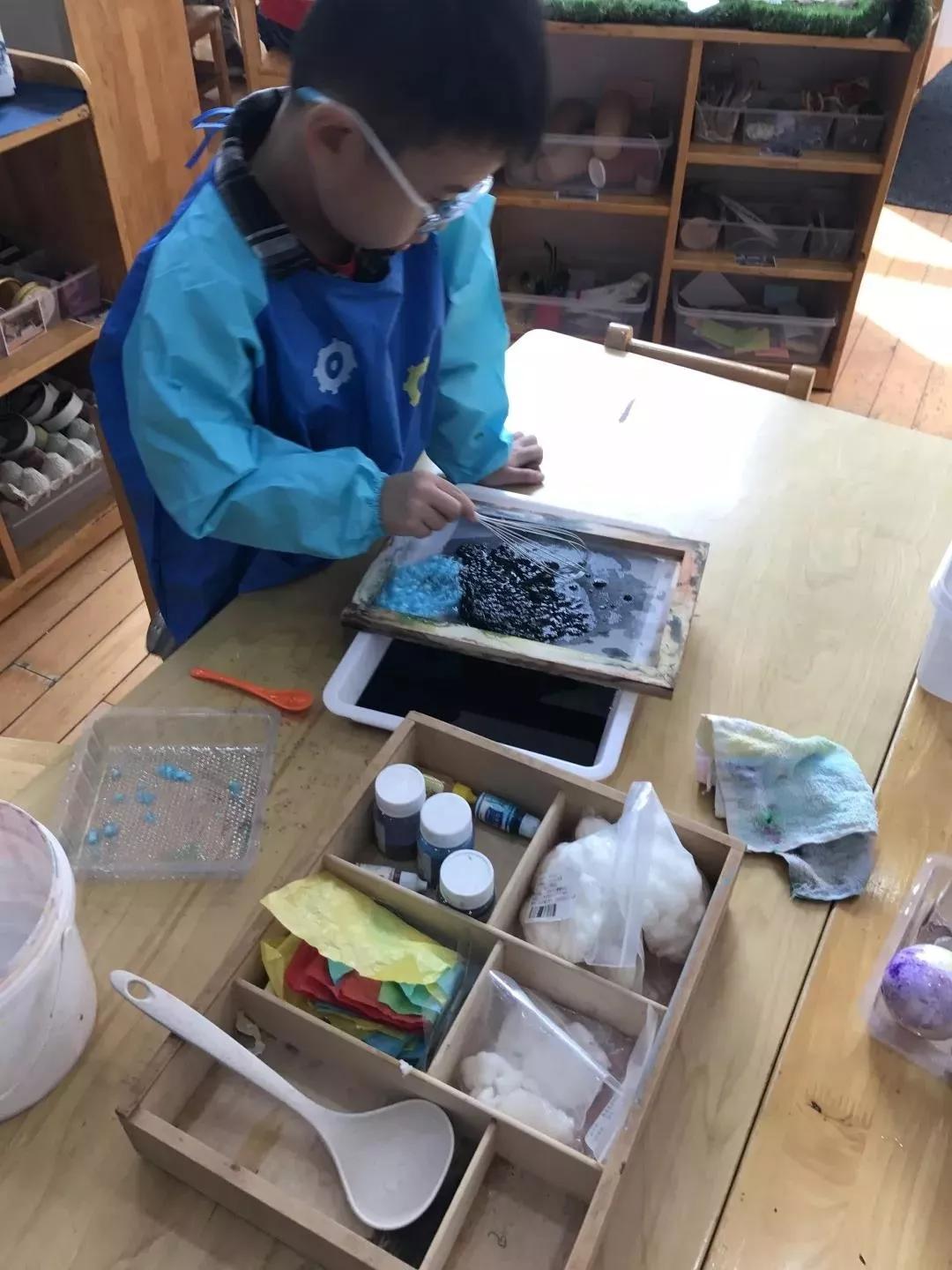 幼儿园生成课程案例,幼儿园关于纸的课程