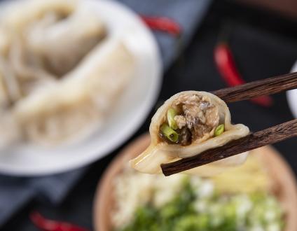 怎样调肉馅才会鲜嫩多汁,调肉馅的调料配方