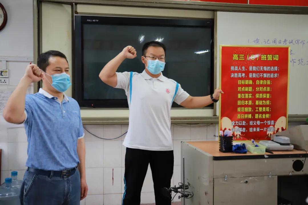 十堰市民感人视频,十堰市东风高中视频