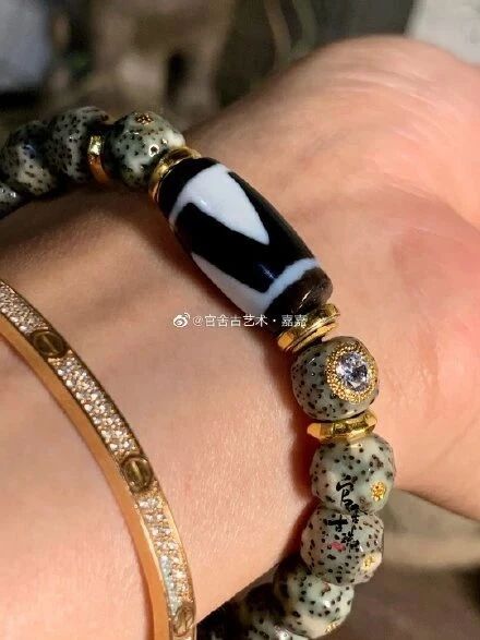 星月菩提手串盘了10年价值,星月菩提手串为什么价格差距大