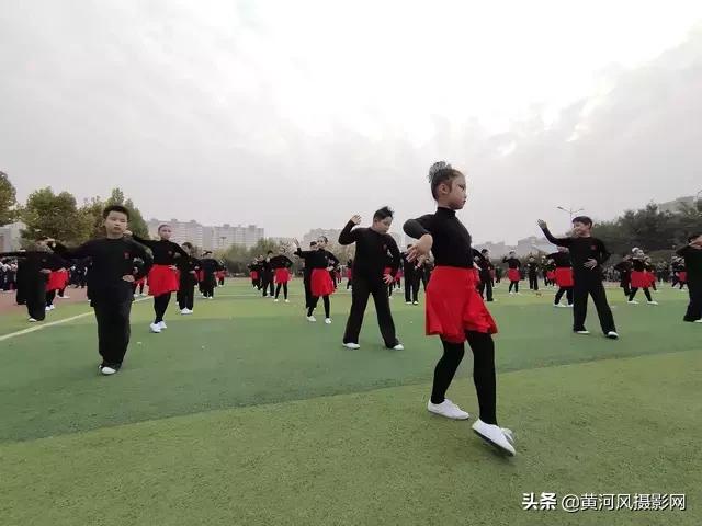 拉丁舞校园表演运动会,新乡市北干道小学拉丁舞