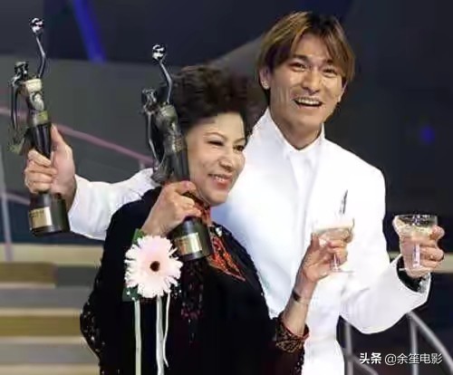 裘千尺罗兰图片,吐枣核的裘千尺扮演者罗兰