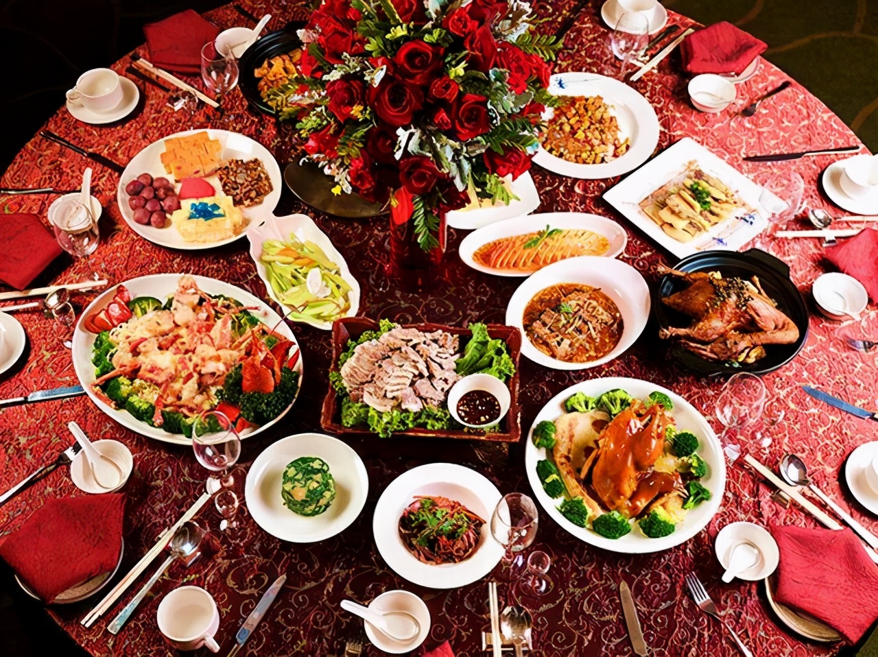 西安哪些酒店适合办婚宴,西安婚宴酒店性价比排名