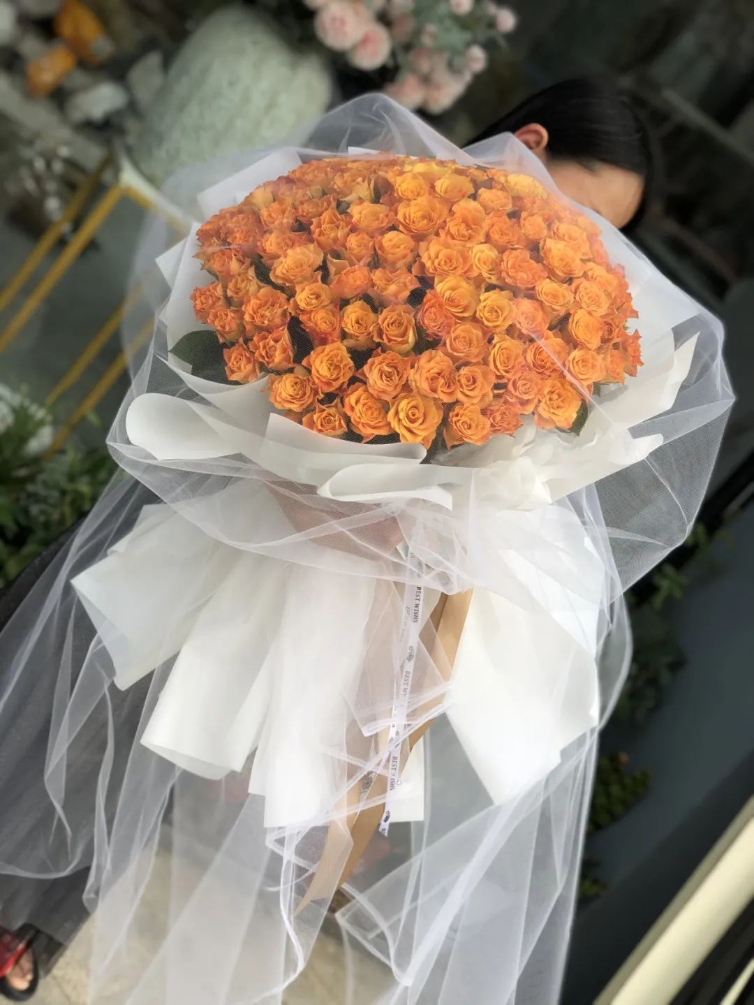 经典玫瑰鲜花,99朵玫瑰花束网红款