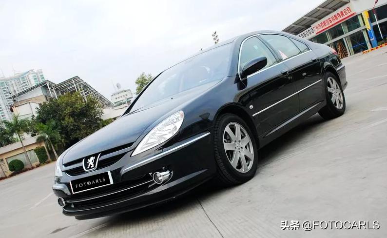 十年前的领导座驾,老款标致总统座驾