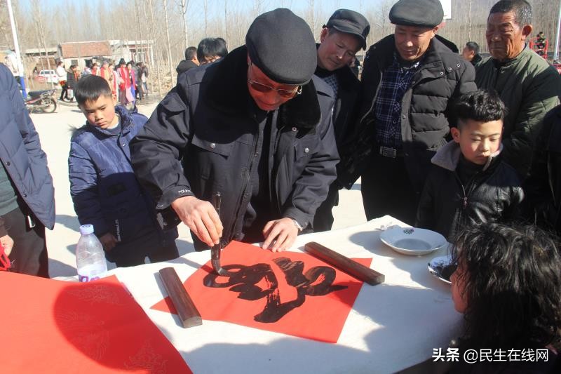 “情系孤贫爱暖寒冬”临沂市慧恩教育走进平邑县昌里社区献爱心