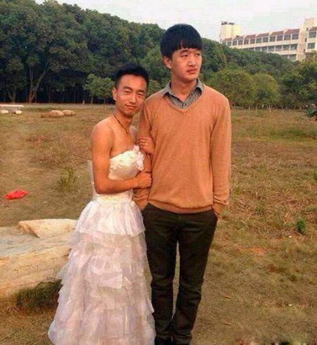 “如果这群女混混*攻围**我,我会舌战群儒!”你会怎样脱困?