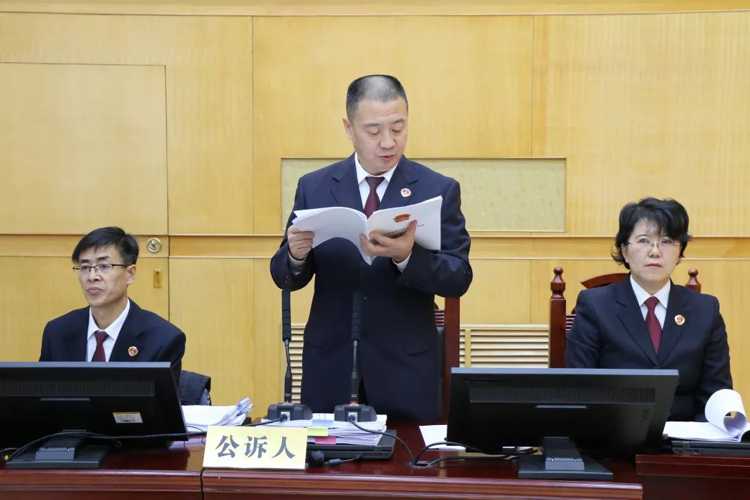 【扫黑除恶】关注!张家口市检察院提起公诉的冯海军等31人涉黑案今日开庭审理