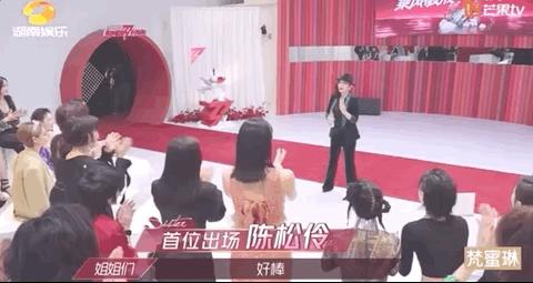 曾经生活在惊涛骇浪中的她为什么又站起来了?靠自救