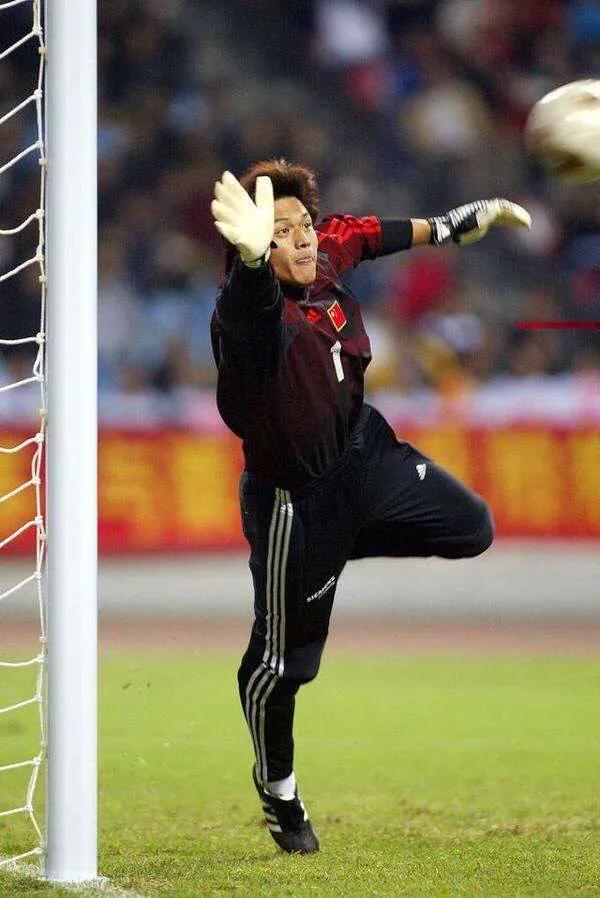 国足足球历任门将名单公布,因伤病退役的国足门将