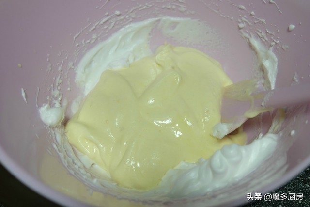 做蛋糕200克的面粉需要几个鸡蛋,自制蛋糕只用一个鸡蛋就可以做