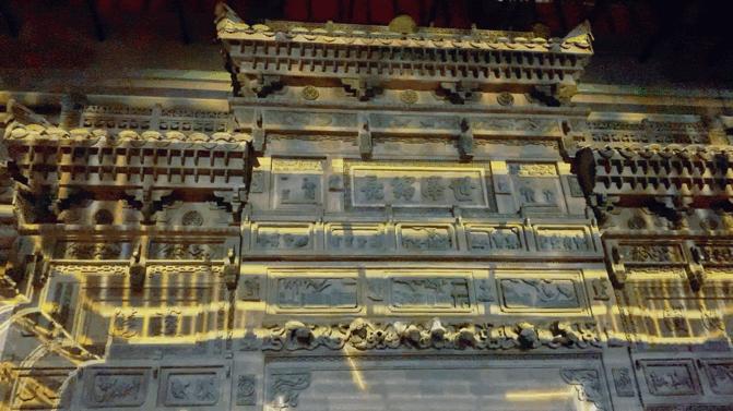 每顿人均20块，坐高铁来这座浙西小县城吃个过瘾