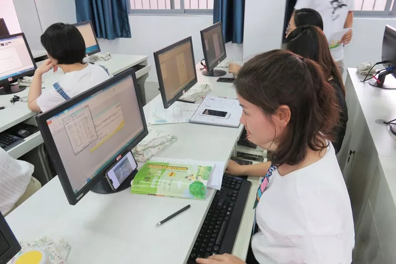 PPT高逼格动画模板制作：240集视频教程+5000教师模板，送你参考