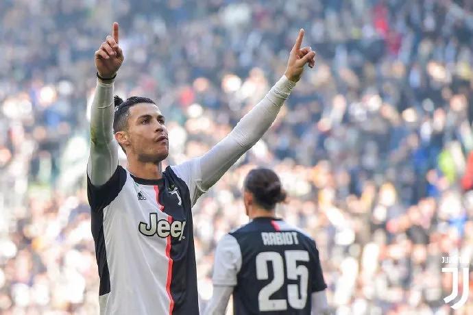 尤文图斯斑马球衣,尤文斑马客场球衣